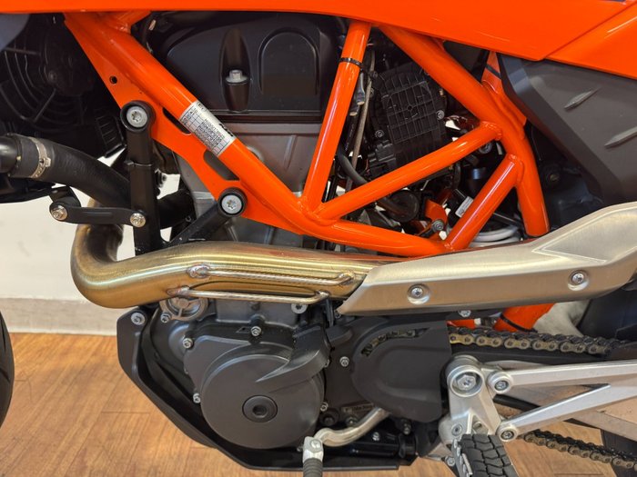 2023 Ktm 690 SMC R ORANGE