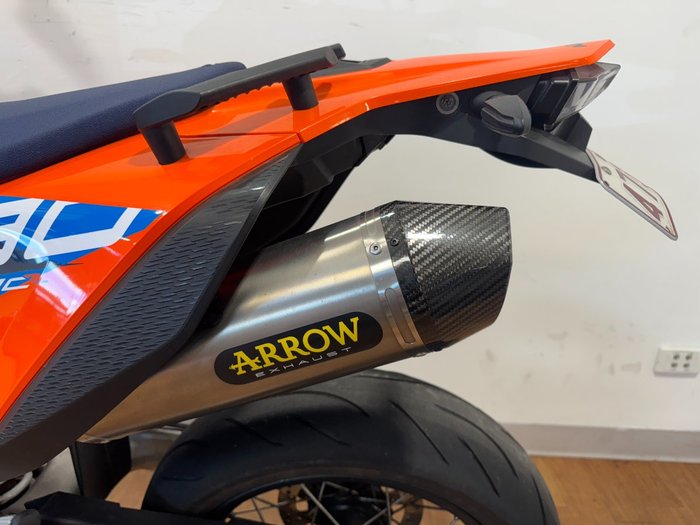 2023 Ktm 690 SMC R ORANGE
