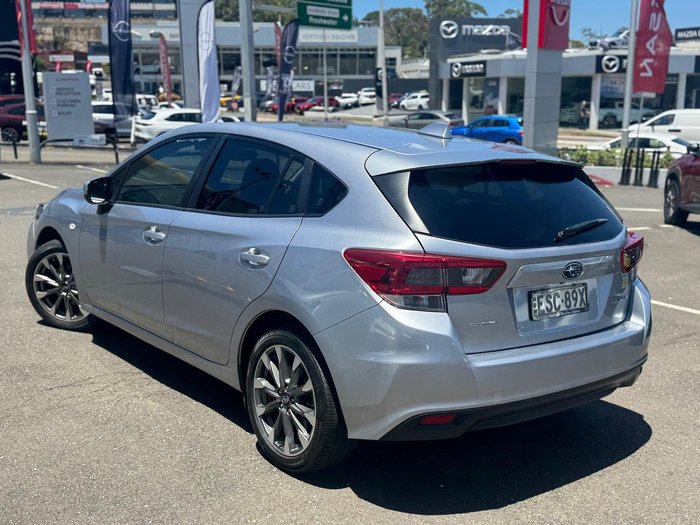 2022 Subaru Impreza 2.0i