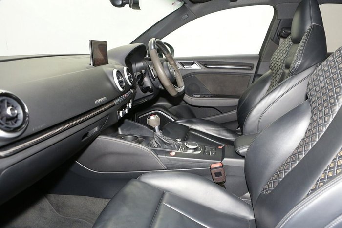 2020 Audi RS3 Carbon Edition