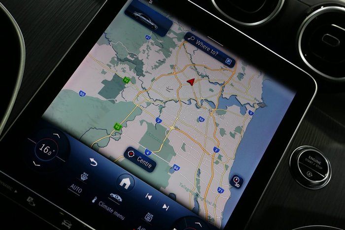 2024 Mercedes-Benz C-Class C300