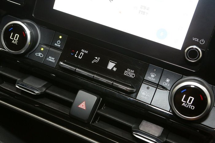 2024 Toyota Kluger GX