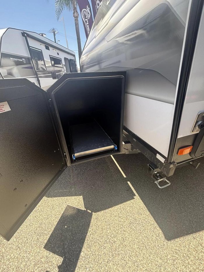 2025 Crusader My25 Excalibur Serenity