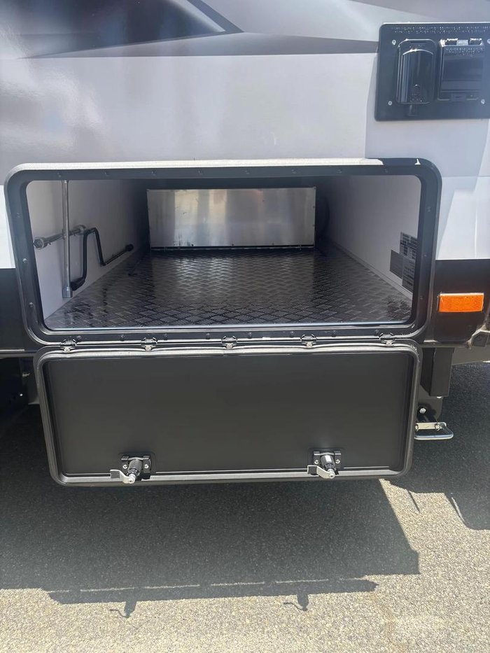 2025 Crusader My25 Excalibur Serenity