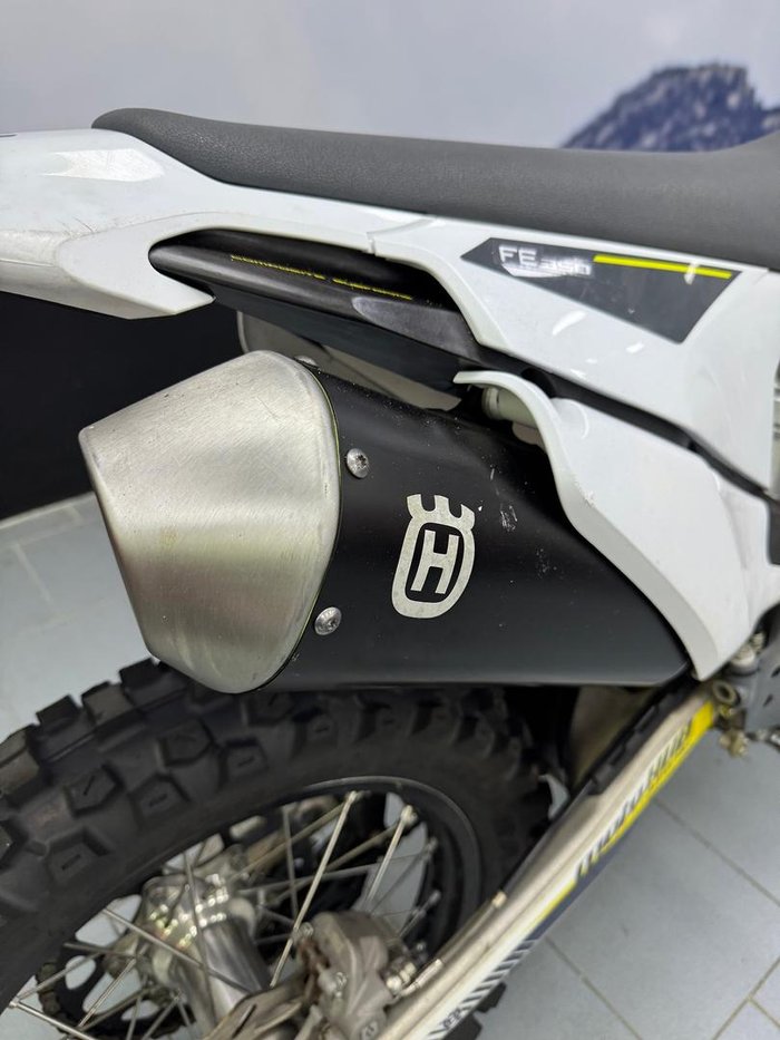 2022 Husqvarna FE 350 FE White