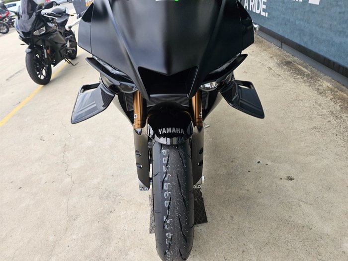 2025 Yamaha YZF-R1 GREY