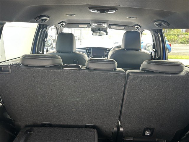 2025 Isuzu MU-X LS-T