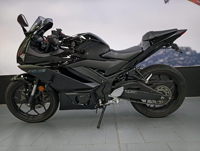2023 Yamaha YZF-R3 R3 Black