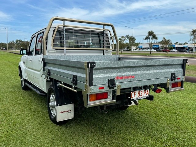 2022 Mahindra PIK-UP 2023 Mahindra PIK-UP Dual Cab Cab Chassis AT 4x4 S11 With Steel HD Tray S11DCC4x4 Arctic White