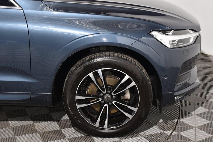 2020 Volvo XC60 T5 Momentum