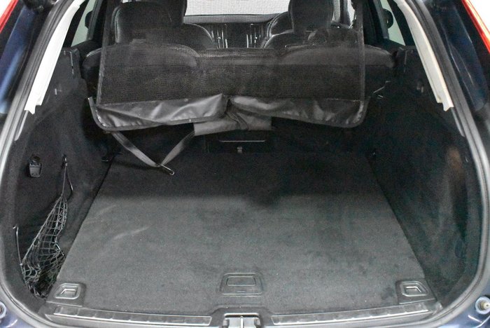 2020 Volvo XC60 T5 Momentum