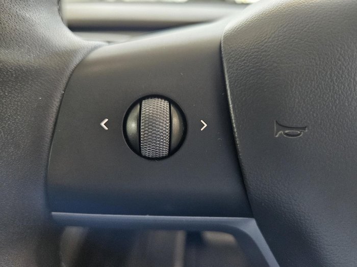 2023 Tesla Model Y Rear-Wheel Drive