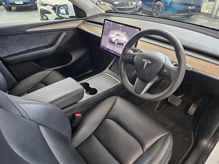 2023 Tesla Model Y Rear-Wheel Drive Pearl White