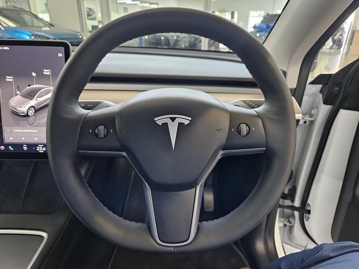 2023 Tesla Model Y Rear-Wheel Drive Pearl White
