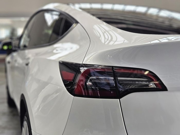 2023 Tesla Model Y Rear-Wheel Drive Pearl White