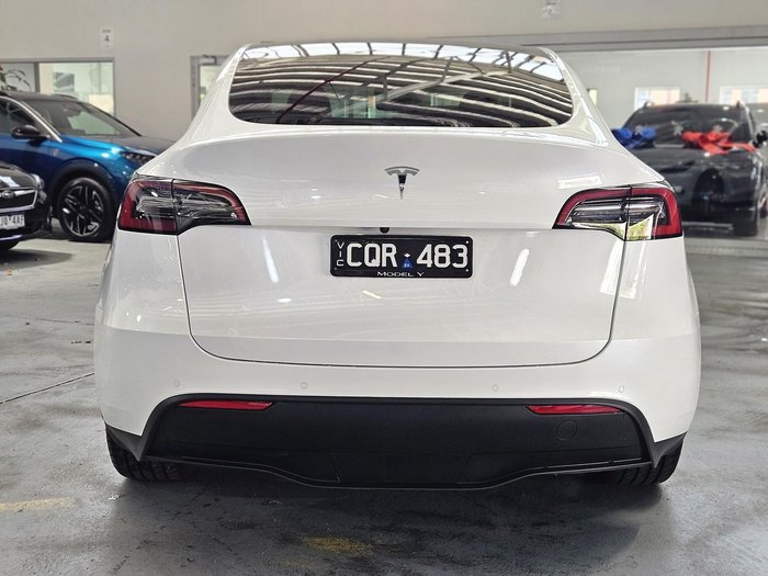 2023 Tesla Model Y Rear-Wheel Drive