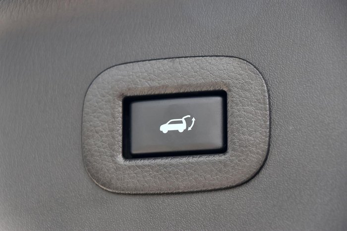 2025 Nissan Patrol Ti-L