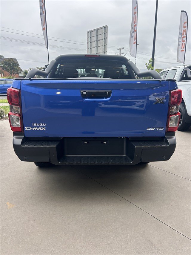 2025 Isuzu D-MAX X-RIDER