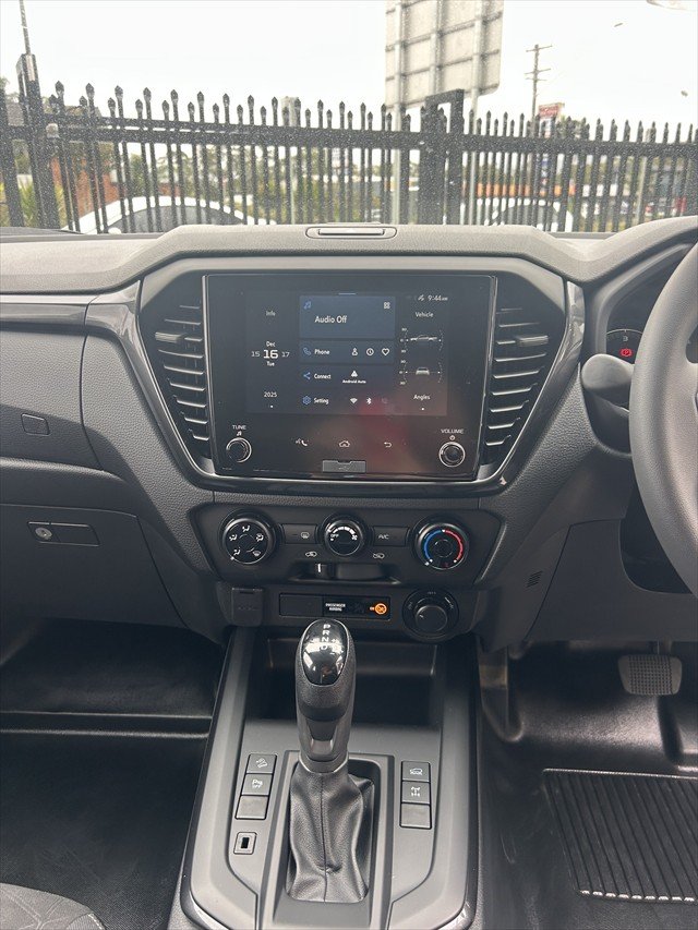 2025 Isuzu D-MAX X-RIDER