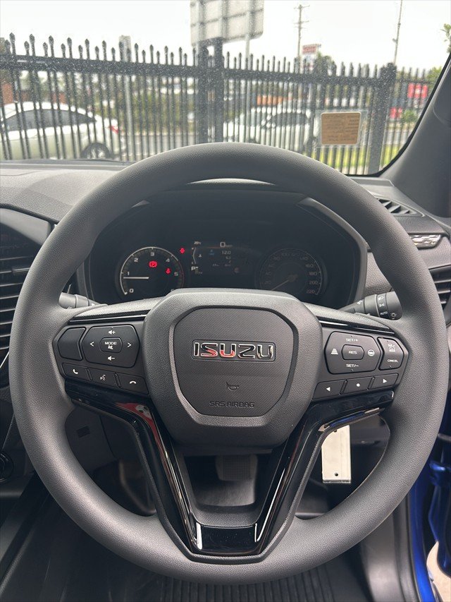 2025 Isuzu D-MAX X-RIDER