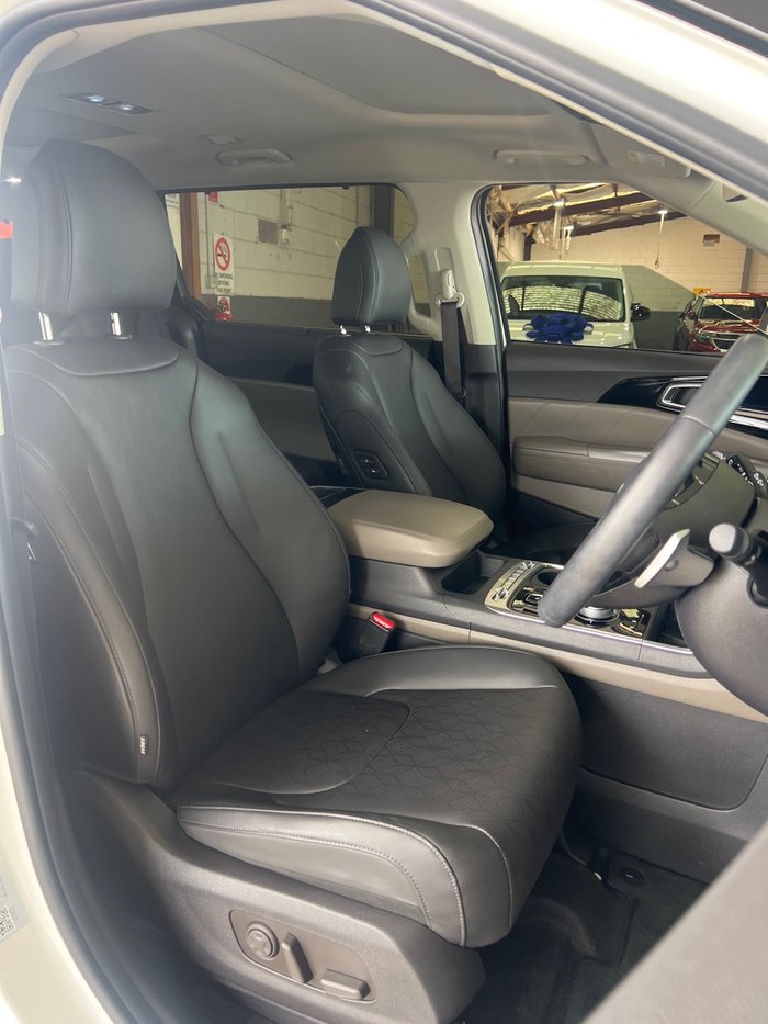 2024 Kia Carnival GT-Line