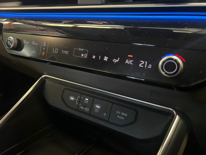 2024 Kia Carnival GT-Line