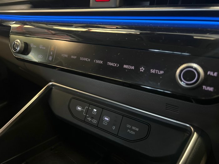 2024 Kia Carnival GT-Line