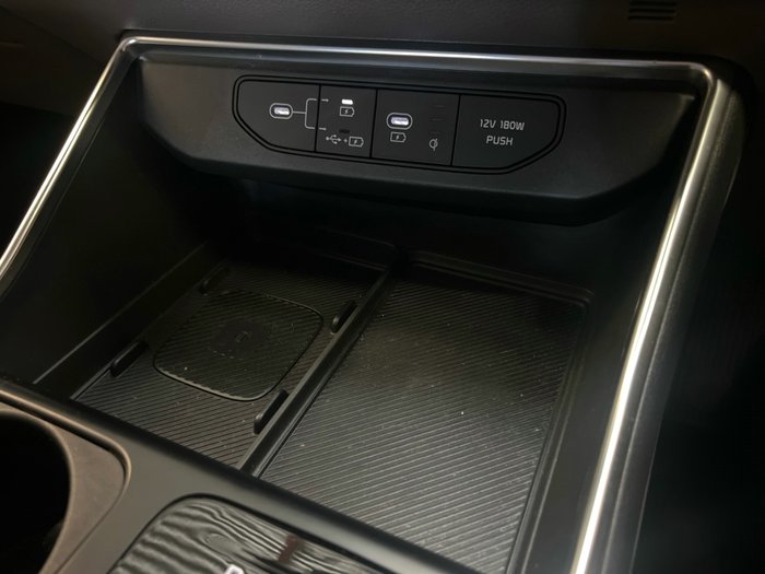 2024 Kia Carnival GT-Line