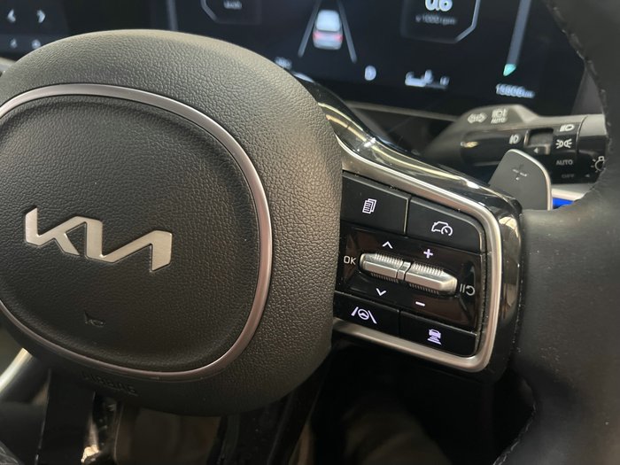 2024 Kia Carnival GT-Line