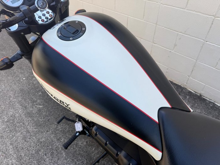 2010 Victory Hammer S Cruiser