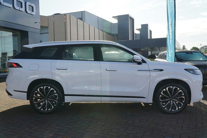 2025 Jaecoo J8 Track