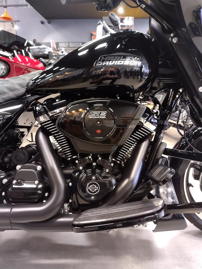 2025 Harley-Davidson Street Glide 117 (FLHX) Touring Black