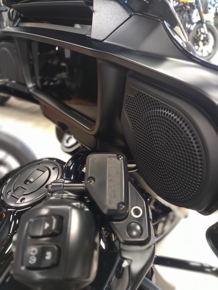 2025 Harley-Davidson Street Glide 117 (FLHX) Touring Black