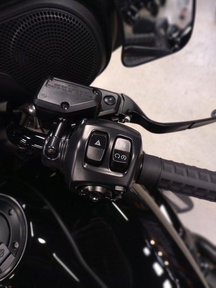 2025 Harley-Davidson Street Glide 117 (FLHX) Touring Black