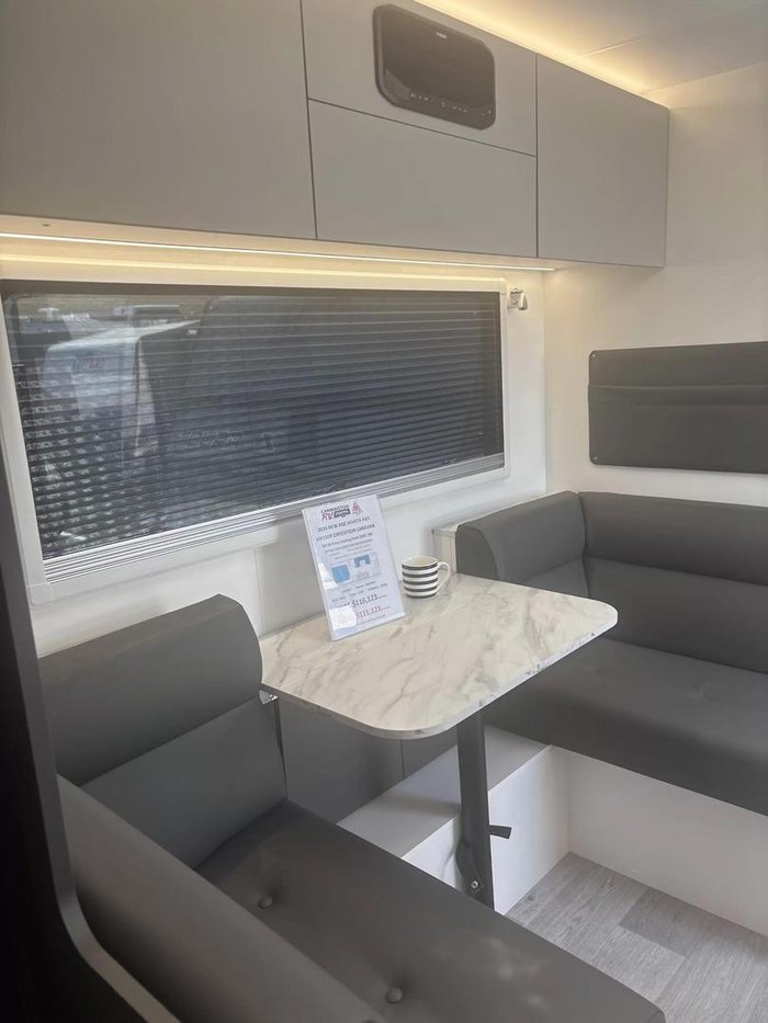 2024 New Age Caravans My24 New Age Manta Ray Mr18er Expedition