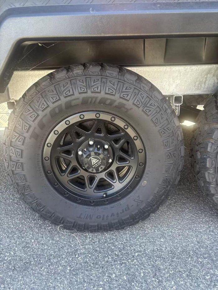 2024 New Age Caravans My24 New Age Manta Ray Mr18er Expedition