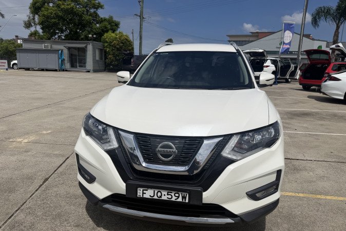 2018 NISSAN X-TRAIL