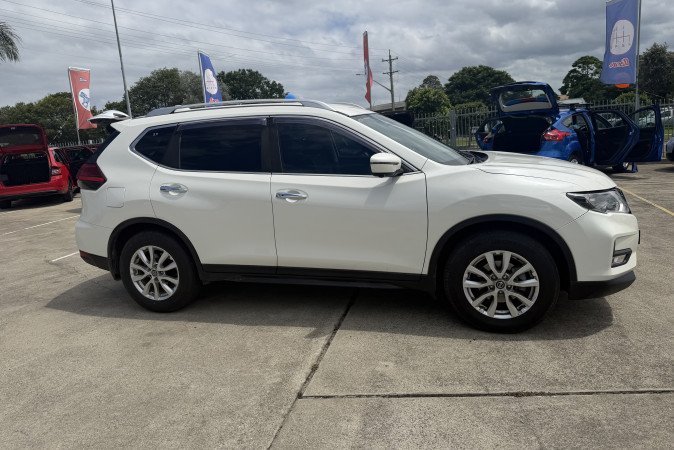 2018 NISSAN X-TRAIL ST-L (2WD)