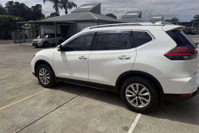 2018 NISSAN X-TRAIL ST-L (2WD)
