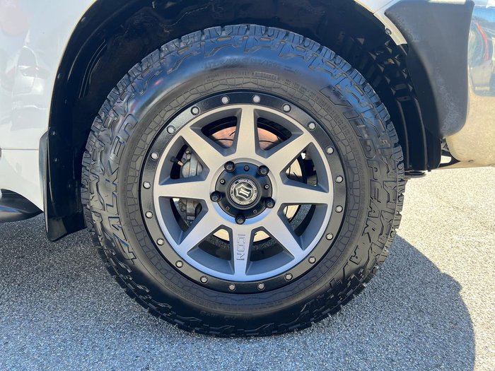 2015 Toyota Landcruiser GXL