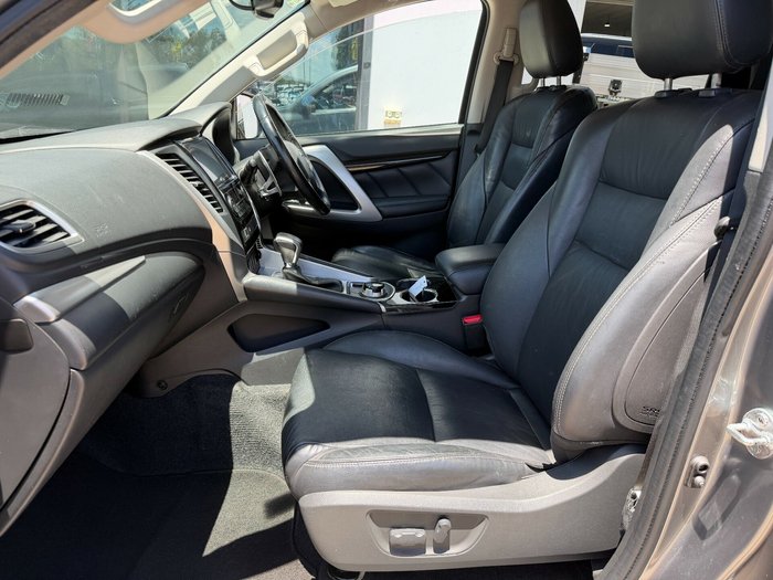 2019 Mitsubishi Pajero Sport Black Edition