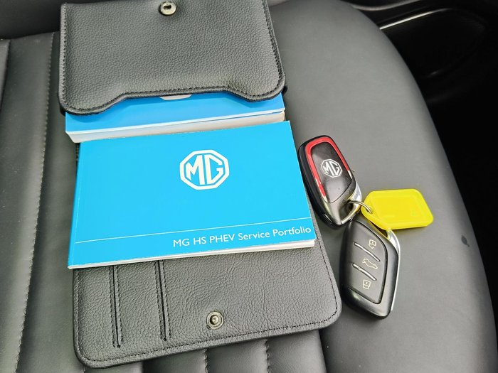 2021 MG HS PHEV Essence