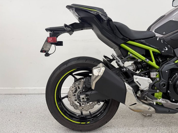 2020 Kawasaki Z900 (ZR900) Black