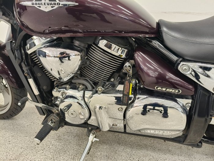 2011 Suzuki VZ1500 BOULEVARD (M90) Maroon