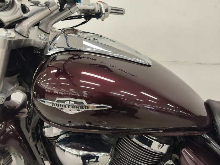 2011 Suzuki VZ1500 BOULEVARD (M90) Maroon