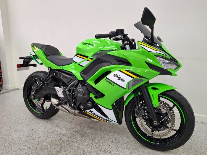 2025 Kawasaki NINJA 650L Green