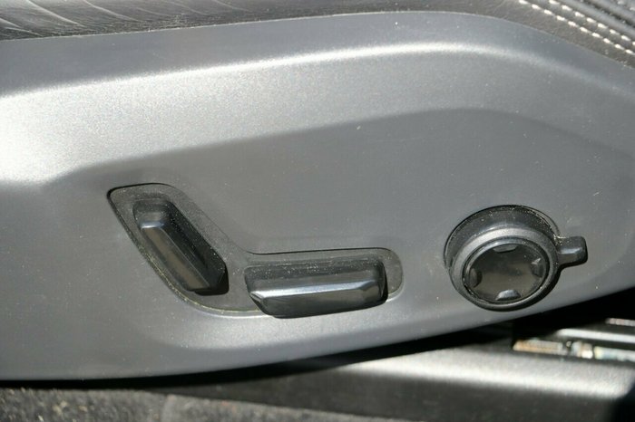 2019 Volvo XC60 T5 Momentum