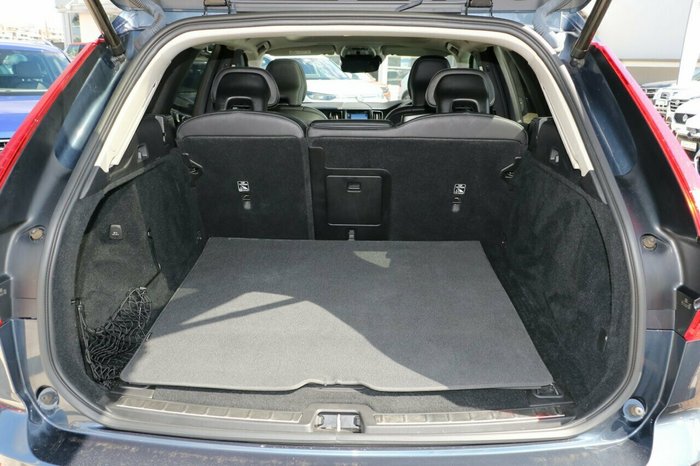 2019 Volvo XC60 T5 Momentum