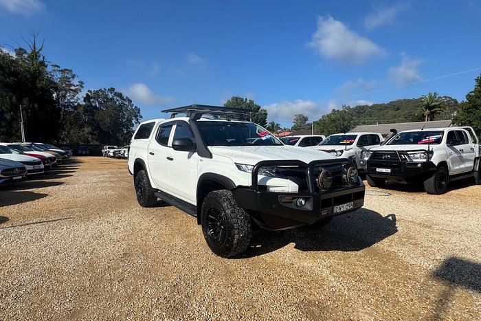 2022 Mitsubishi Triton GLX