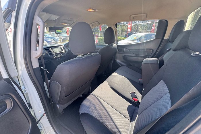 2022 Mitsubishi Triton GLX